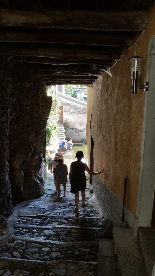 Gli Ulivi Di Nesso别墅 外观 照片